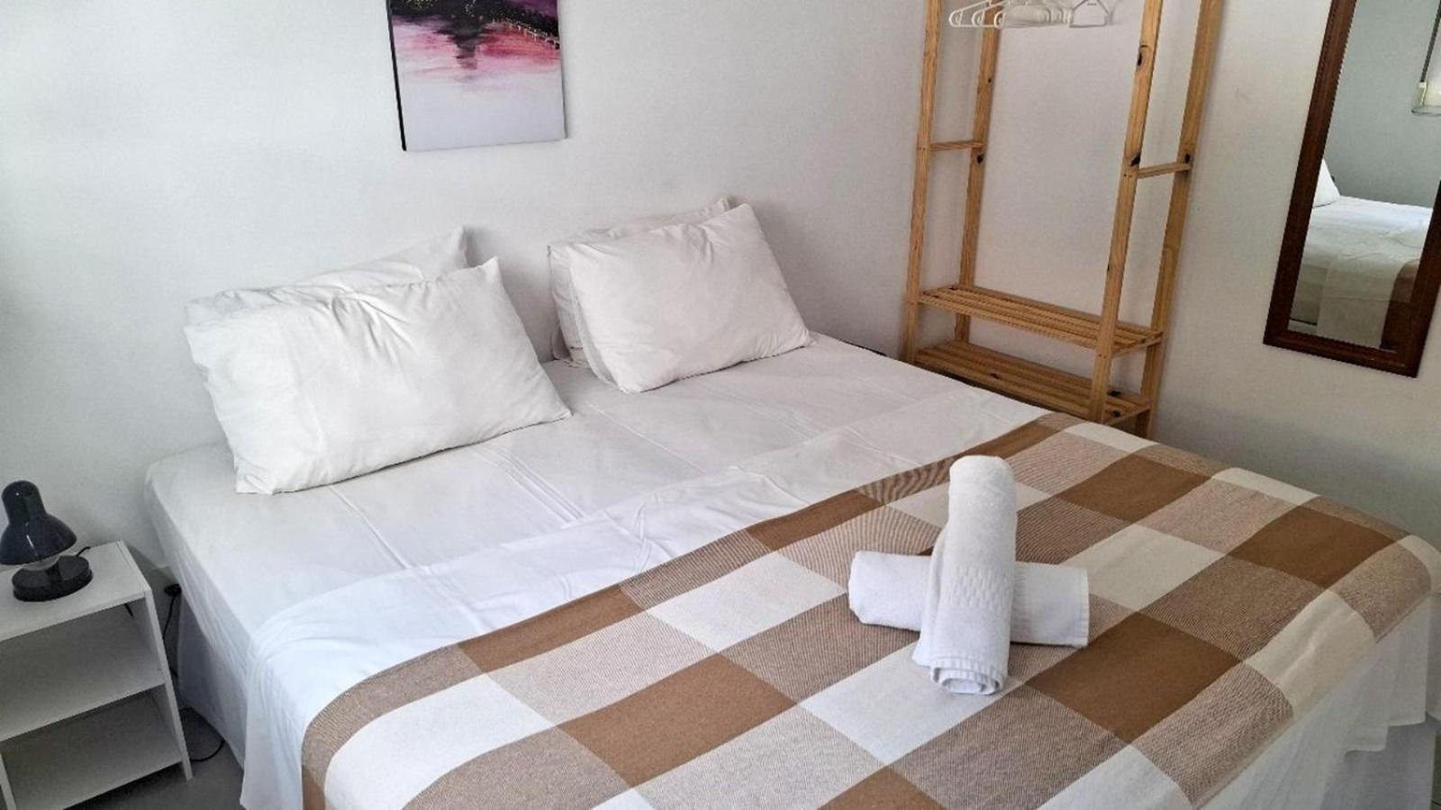 Pousada Fullano _ Entre Copacabana E Ipanema - Suites Privativas Confortaveis! Ріо-де-Жанейро Екстер'єр фото