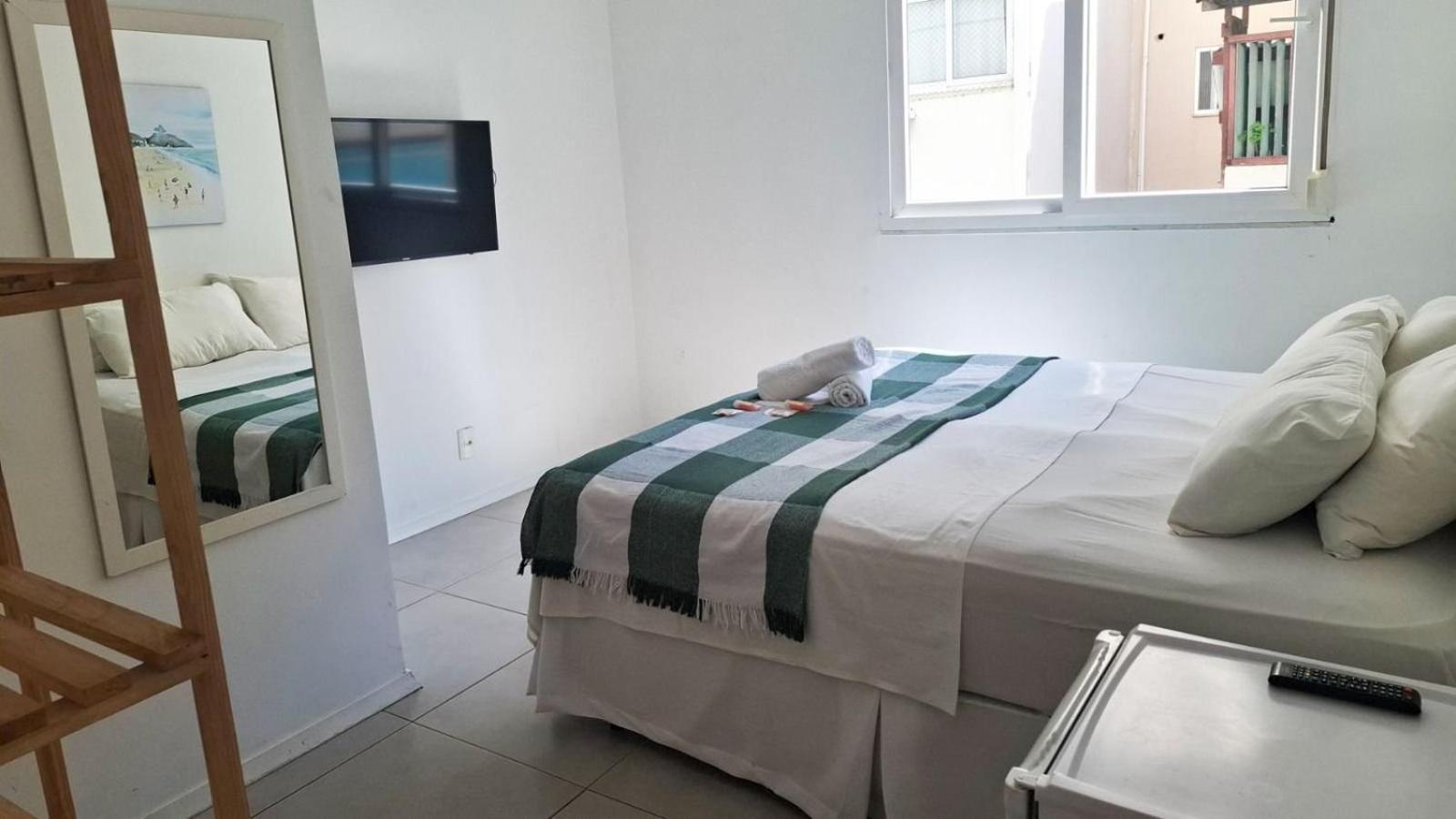 Pousada Fullano _ Entre Copacabana E Ipanema - Suites Privativas Confortaveis! Ріо-де-Жанейро Екстер'єр фото